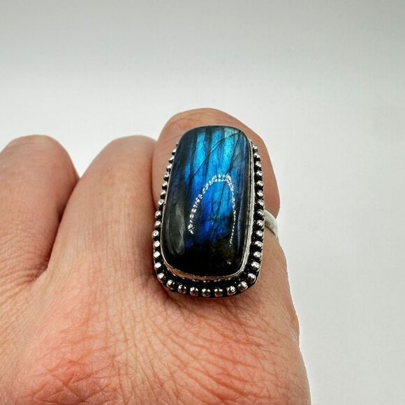 12x24mm Rectangle shaped Cabochon Labradorite in Sterling Silver Ring! - Picture 8 of 12